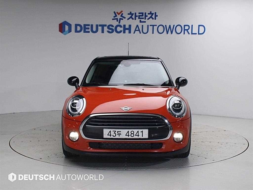 미니 쿠퍼 쿠퍼 D 5도어 기본형 이미지 3