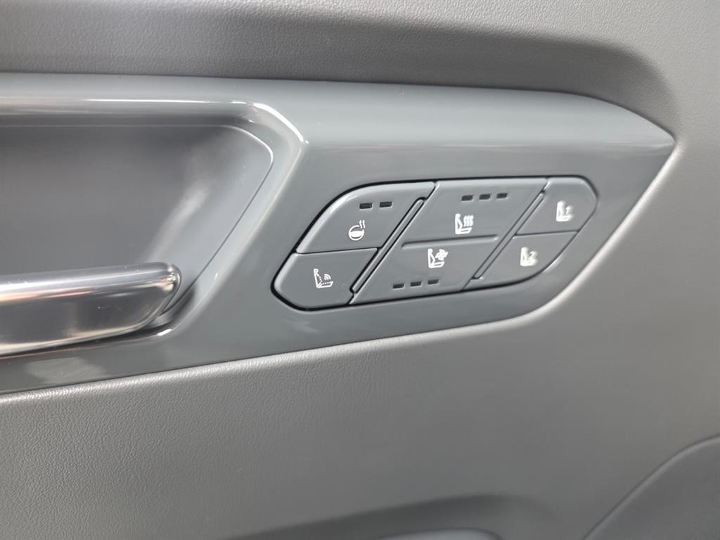 기아 EV9 롱레인지 4WD 어스 이미지 16