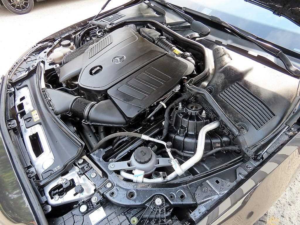 벤츠 C 클래스 C클래스 W206 C300 4MATIC AMG 라인 이미지 19
