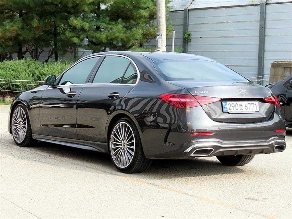 벤츠 C 클래스 C클래스 W206 C300 4MATIC AMG 라인 이미지 3