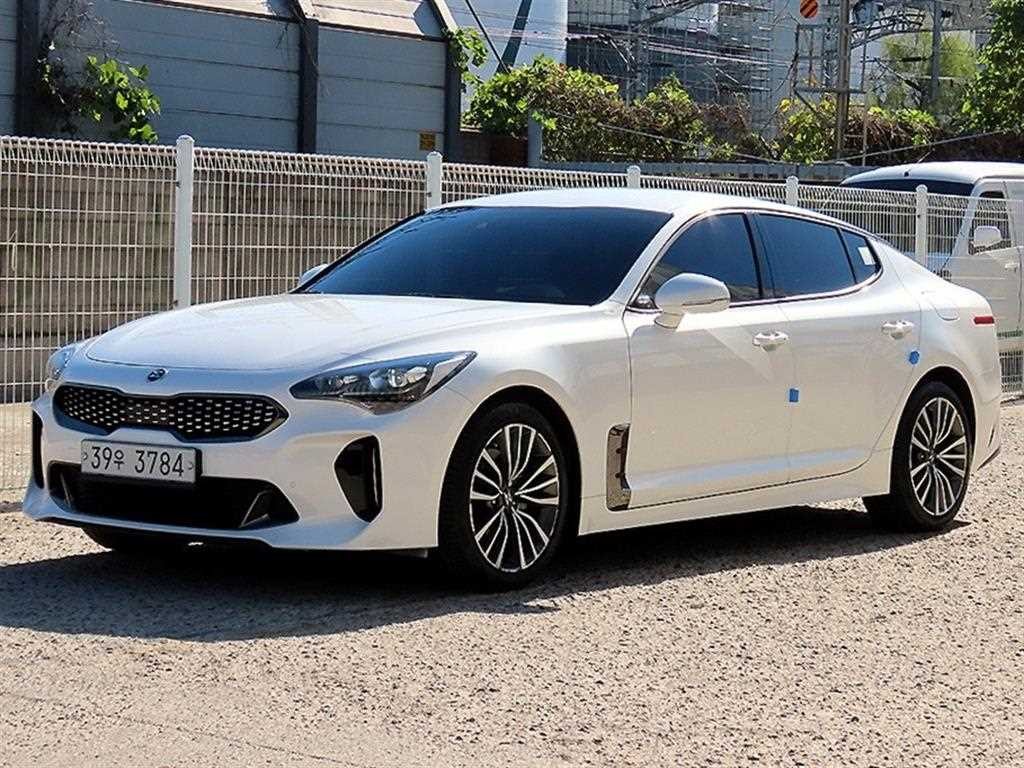 기아 스팅어 가솔린 2.0 터보 2WD 플래티넘 이미지 1