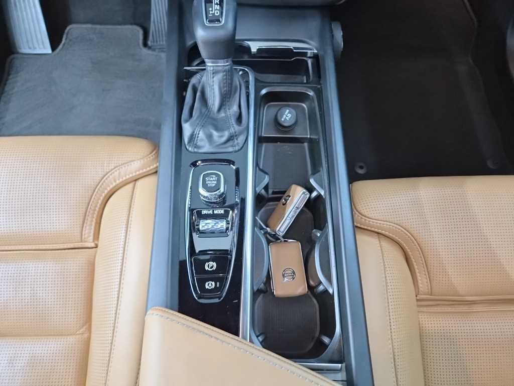 볼보 XC60 XC60(2세대) D5 AWD 인스크립션 이미지 10