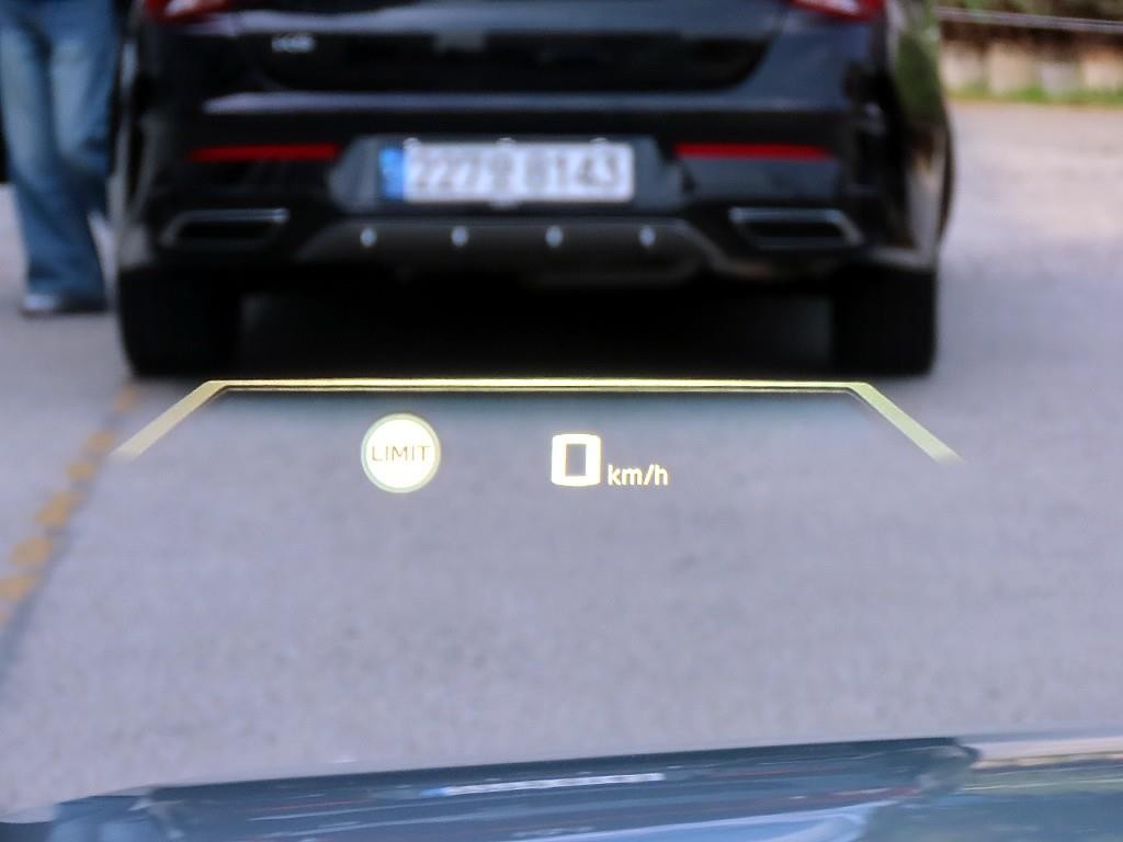 BMW i4 M50 이미지 10