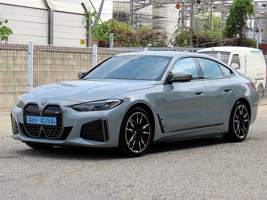 BMW i4 M50 이미지 2