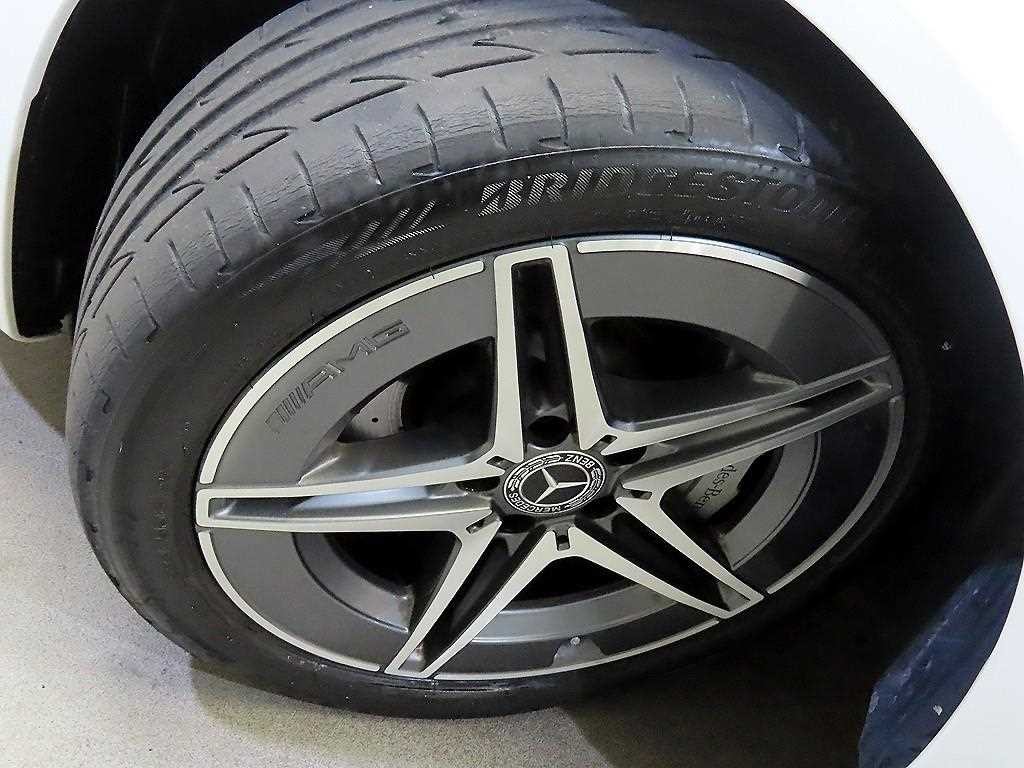벤츠 C 클래스 C클래스 W206 C200 AMG 라인 이미지 20