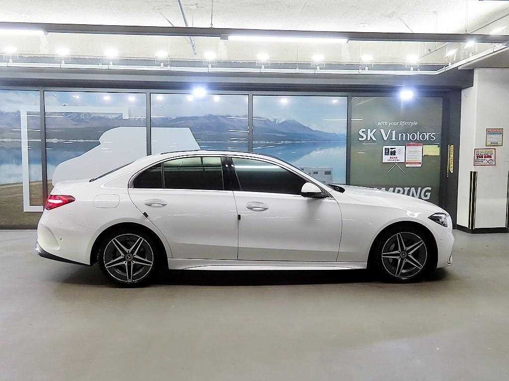 벤츠 C 클래스 C클래스 W206 C200 AMG 라인 이미지 3