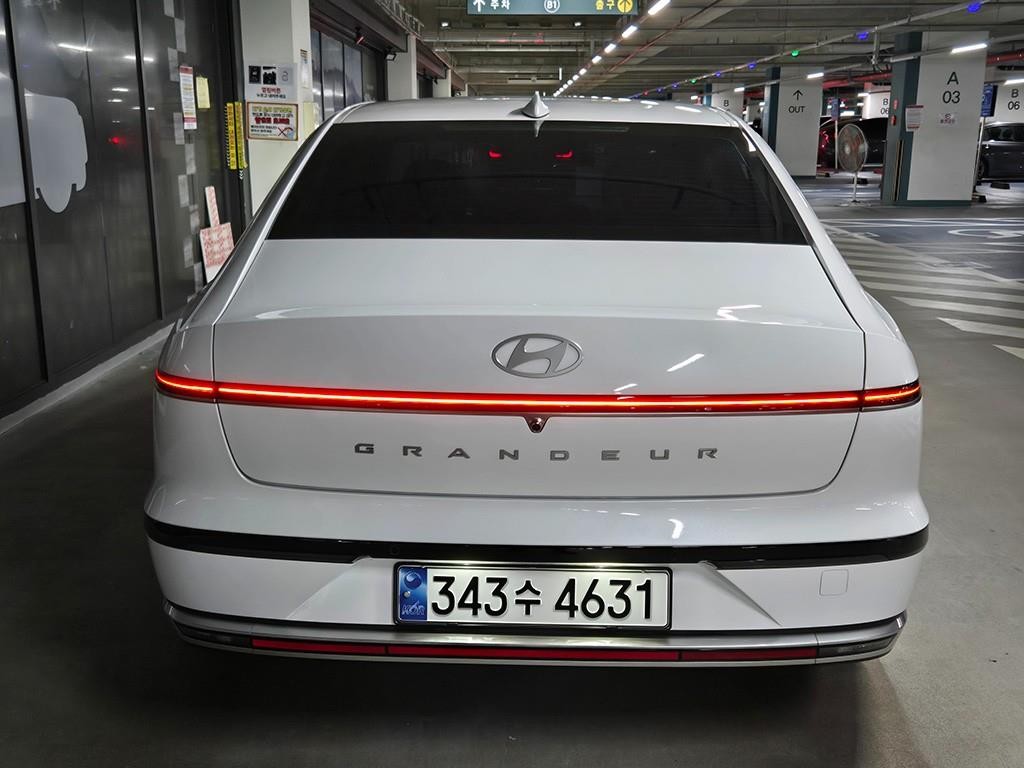 현대 그랜저 그랜저 (GN7) 가솔린 2.5 2WD 익스클루시브 이미지 5