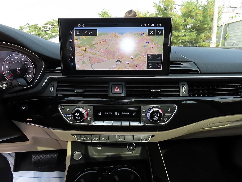 아우디 A4 A4 (B9) 40 TFSI 프리미엄 이미지 14