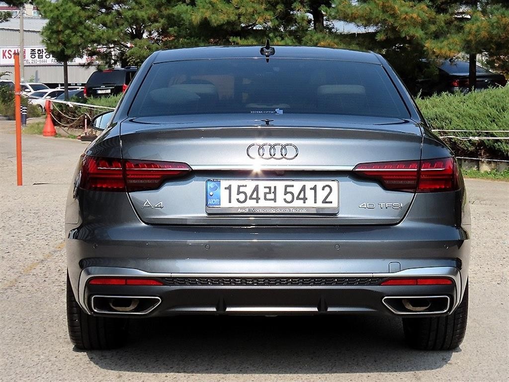 아우디 A4 A4 (B9) 40 TFSI 프리미엄 이미지 4