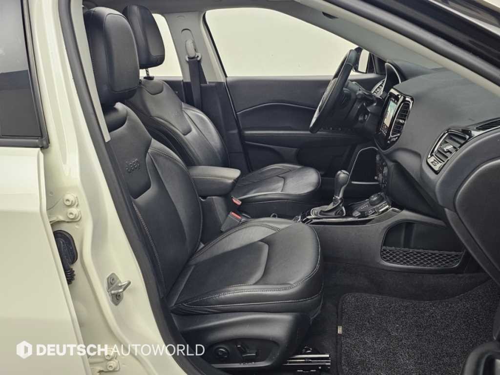 지프 컴패스 컴패스 2세대 2.4 AWD 리미티드 이미지 10