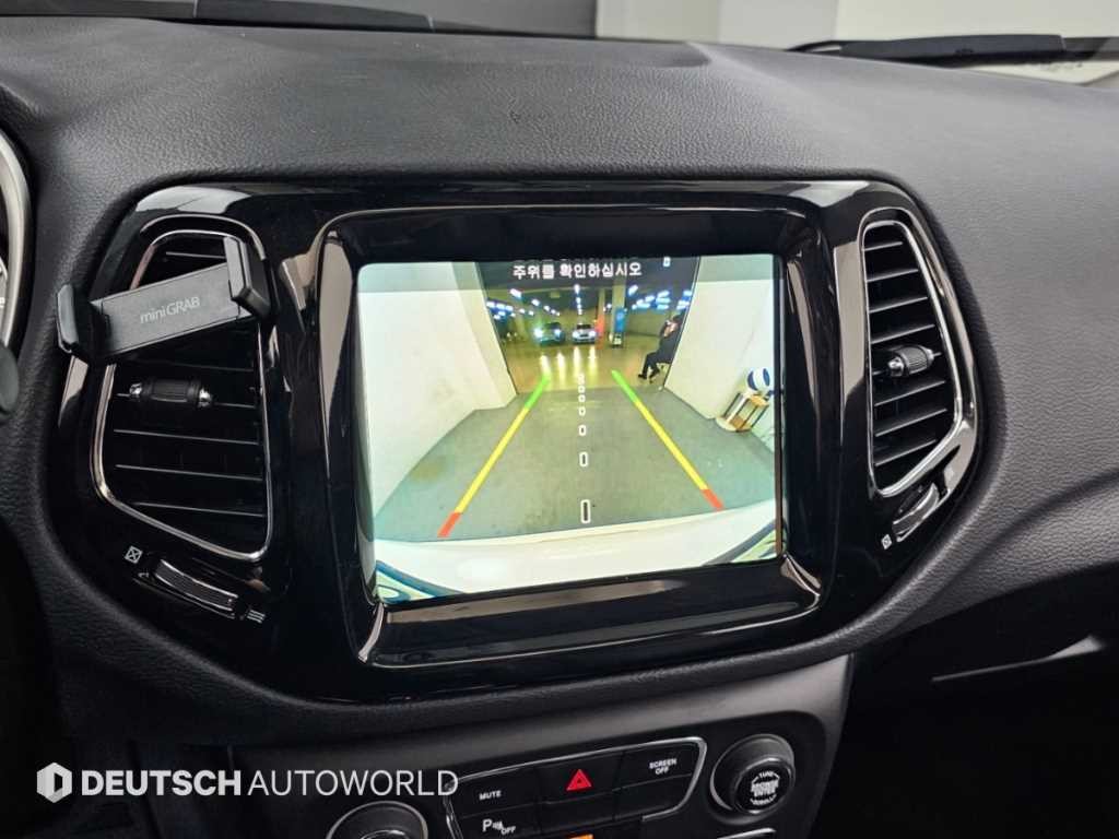 지프 컴패스 컴패스 2세대 2.4 AWD 리미티드 이미지 15
