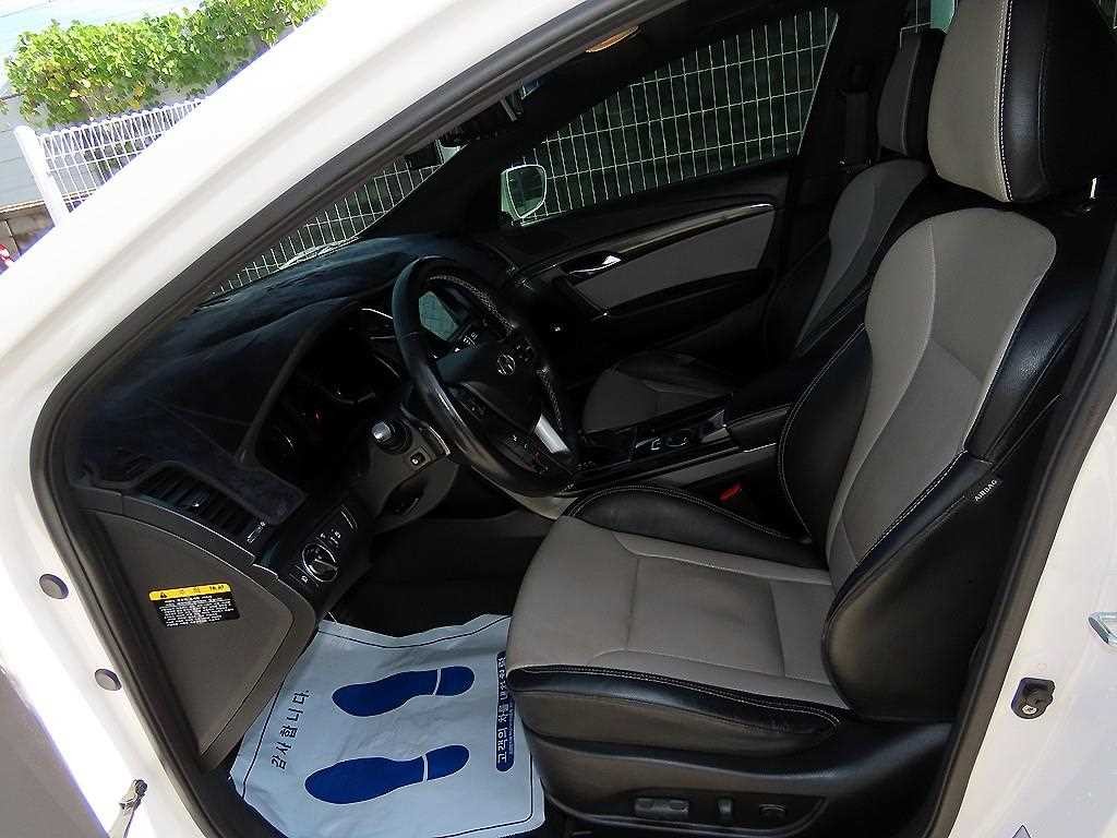현대 i40 더뉴i40Saloon 1.7 VGT D 스펙 이미지 5