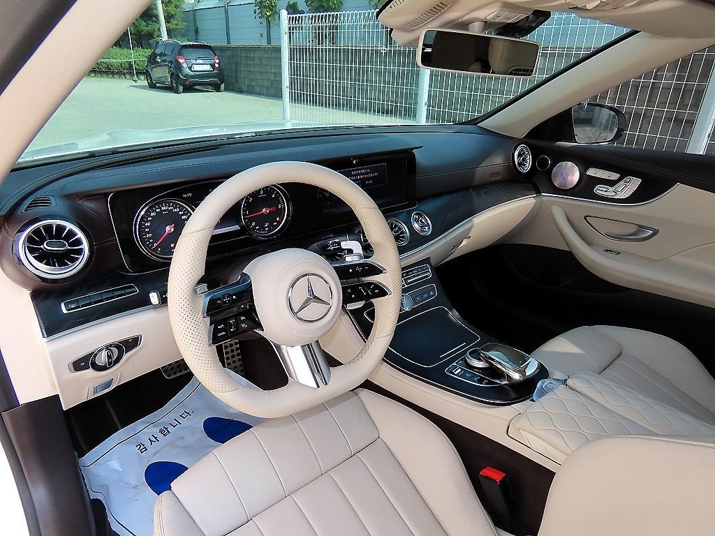 벤츠 E 클래스 E-클래스 W213 E220d 카브리올레 이미지 12