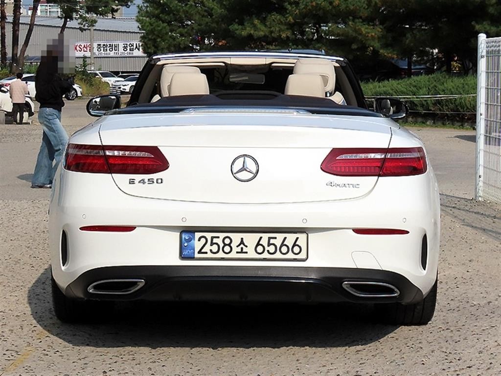 벤츠 E 클래스 E-클래스 W213 E220d 카브리올레 이미지 4