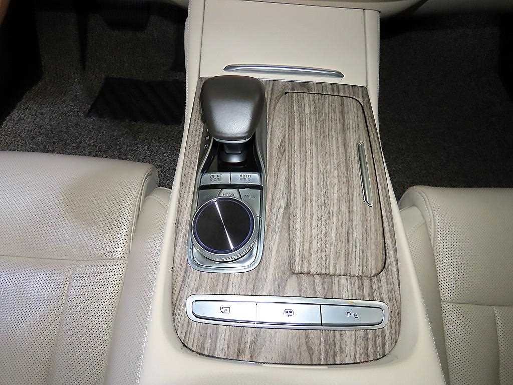 기아 K9 더 뉴 K9 2세대 3.8 GDI AWD 마스터즈 이미지 12