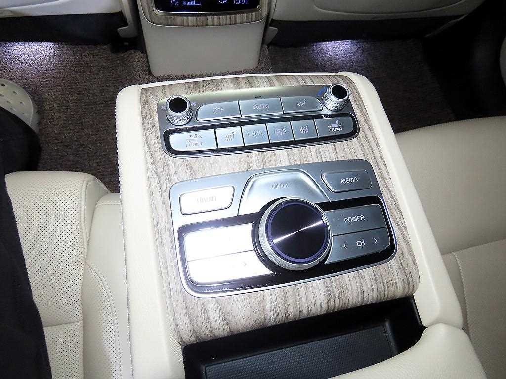 기아 K9 더 뉴 K9 2세대 3.8 GDI AWD 마스터즈 이미지 14