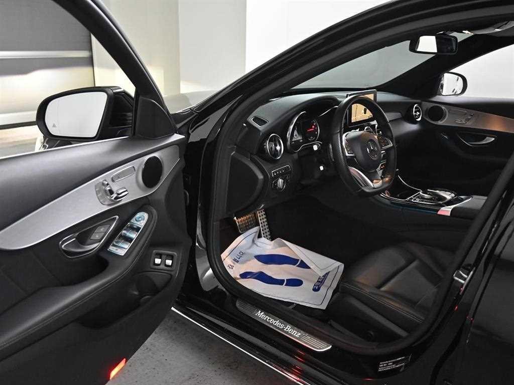 벤츠 C 클래스 C클래스 W205 C350e 이미지 11