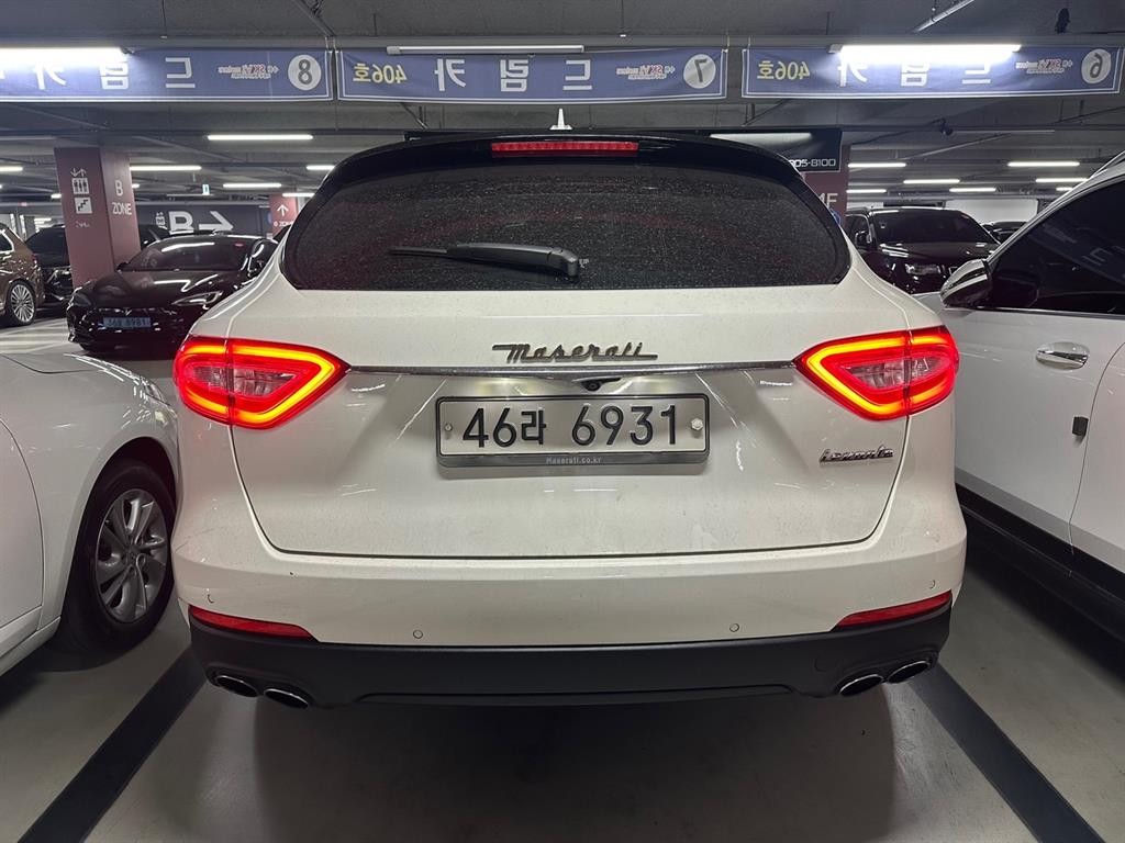 마세라티 르반떼 3.0 AWD 이미지 4