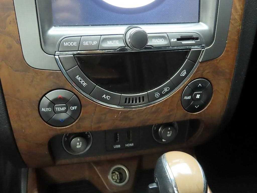 KG모빌리티(쌍용) 렉스턴 렉스턴W 2.2 4WD RX7 럭셔리 이미지 9