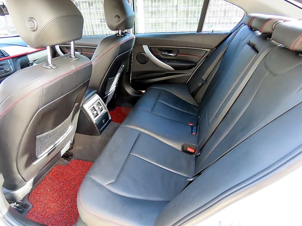 BMW 3시리즈 3시리즈 (F30) 320d 스포츠 이미지 6