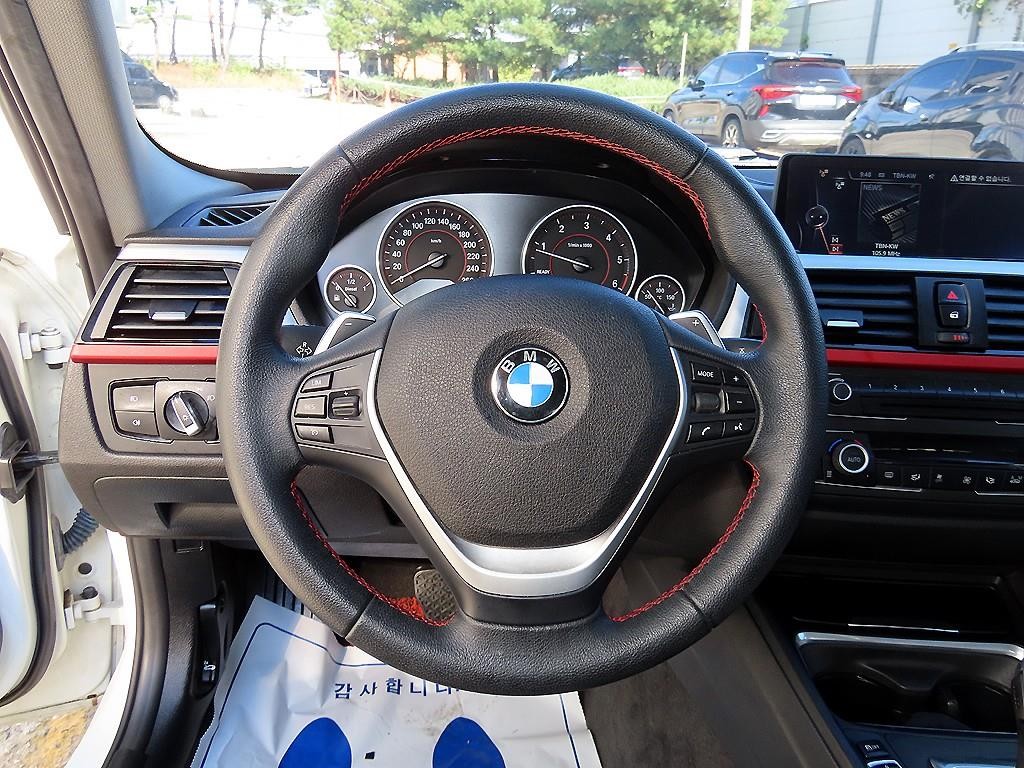 BMW 3시리즈 3시리즈 (F30) 320d 스포츠 이미지 8