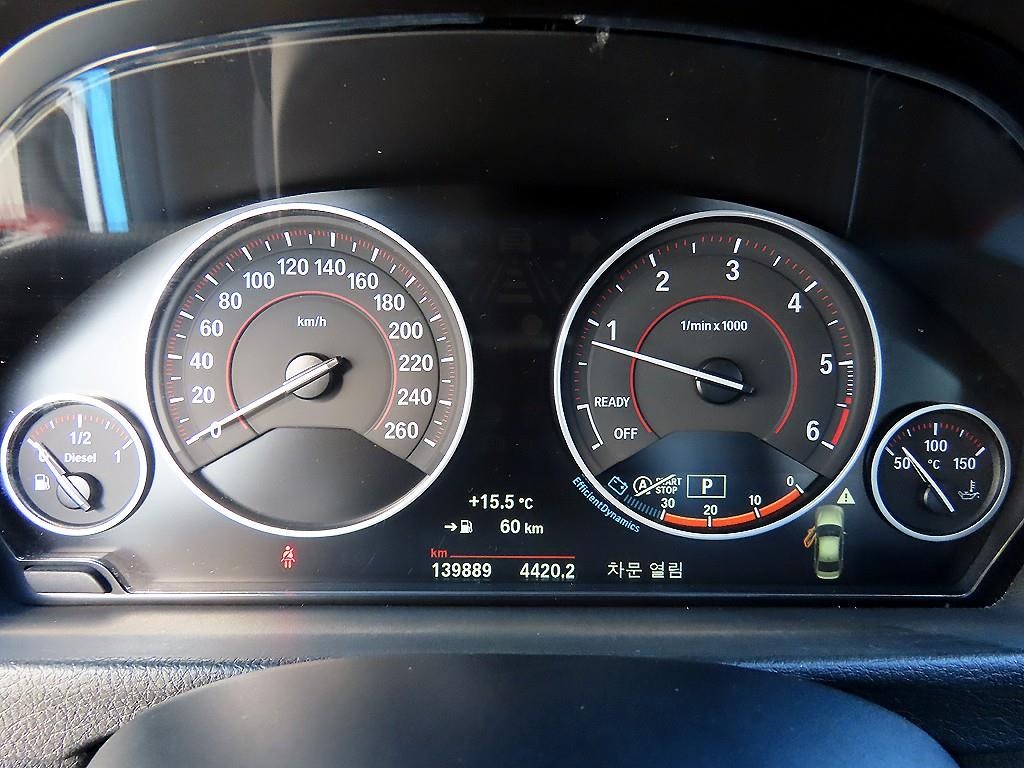BMW 3시리즈 3시리즈 (F30) 320d 스포츠 이미지 9