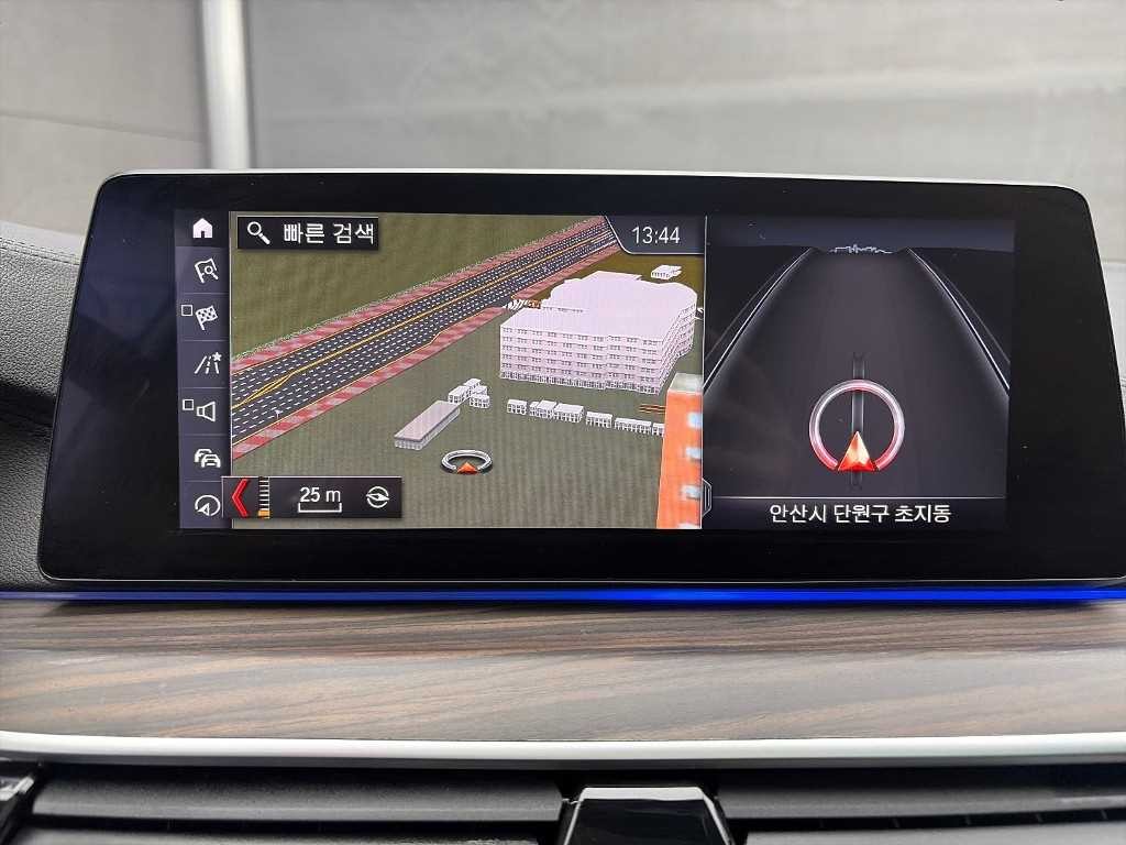 BMW 5시리즈 5시리즈 (G30) 520d xDrive 럭셔리 플러스 이미지 16