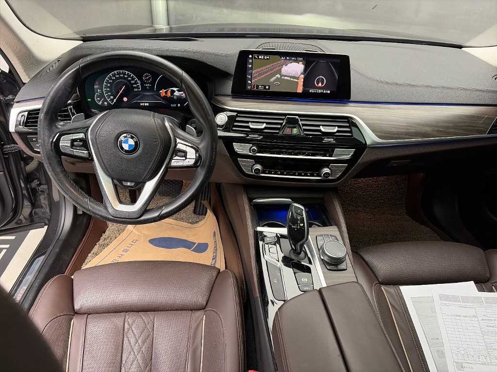 BMW 5시리즈 5시리즈 (G30) 520d xDrive 럭셔리 플러스 이미지 7