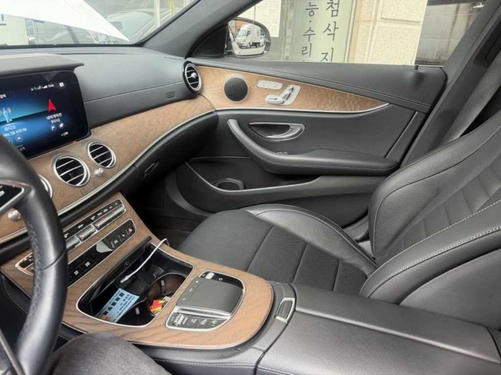 벤츠 E 클래스 E-클래스 W213 E250 익스클루시브 이미지 4