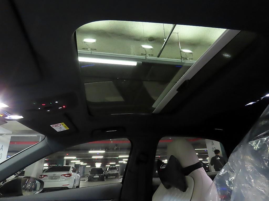 아우디 A3 A3(8Y) 40 TFSI 프리미엄 이미지 17
