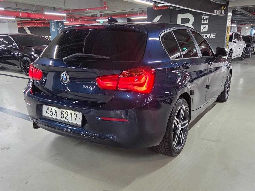BMW 1시리즈 1시리즈 (F20) 118d 스포츠 이미지 3