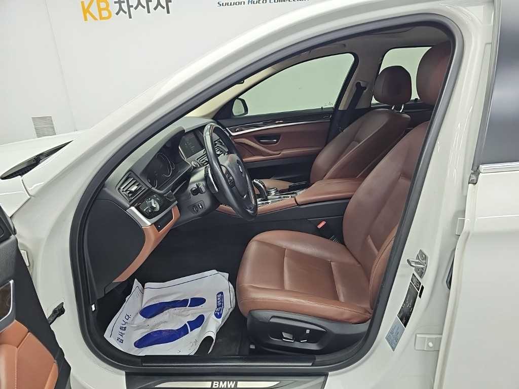 BMW 5시리즈 5시리즈 (F10) 528i 이미지 11