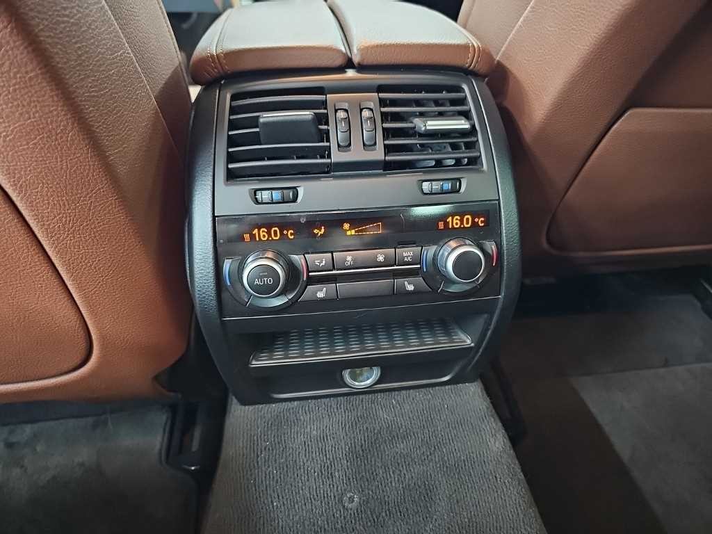 BMW 5시리즈 5시리즈 (F10) 528i 이미지 13