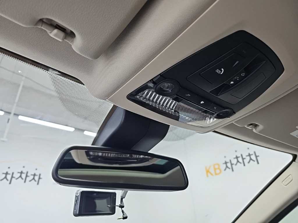BMW 5시리즈 5시리즈 (F10) 528i 이미지 17