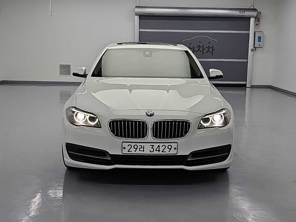 BMW 5시리즈 5시리즈 (F10) 528i 이미지 2