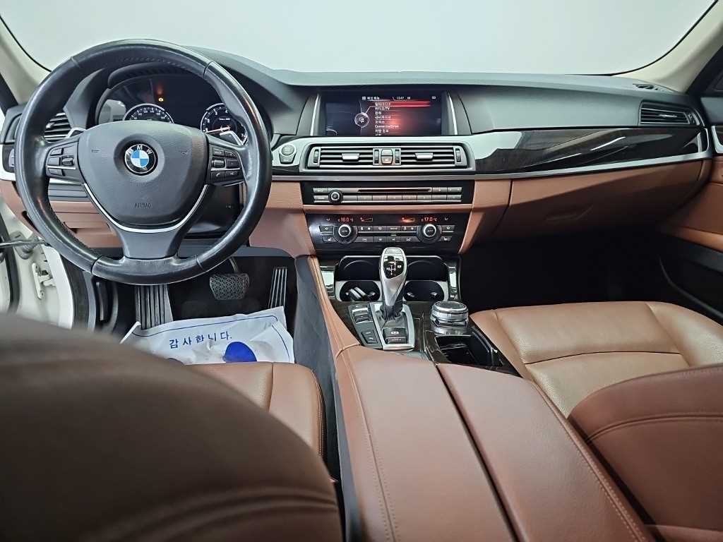 BMW 5시리즈 5시리즈 (F10) 528i 이미지 7