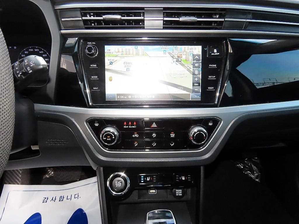 KG모빌리티(쌍용) 코란도 뷰티풀코란도 2WD 디젤 1.6 딜라이트 플러스 이미지 12