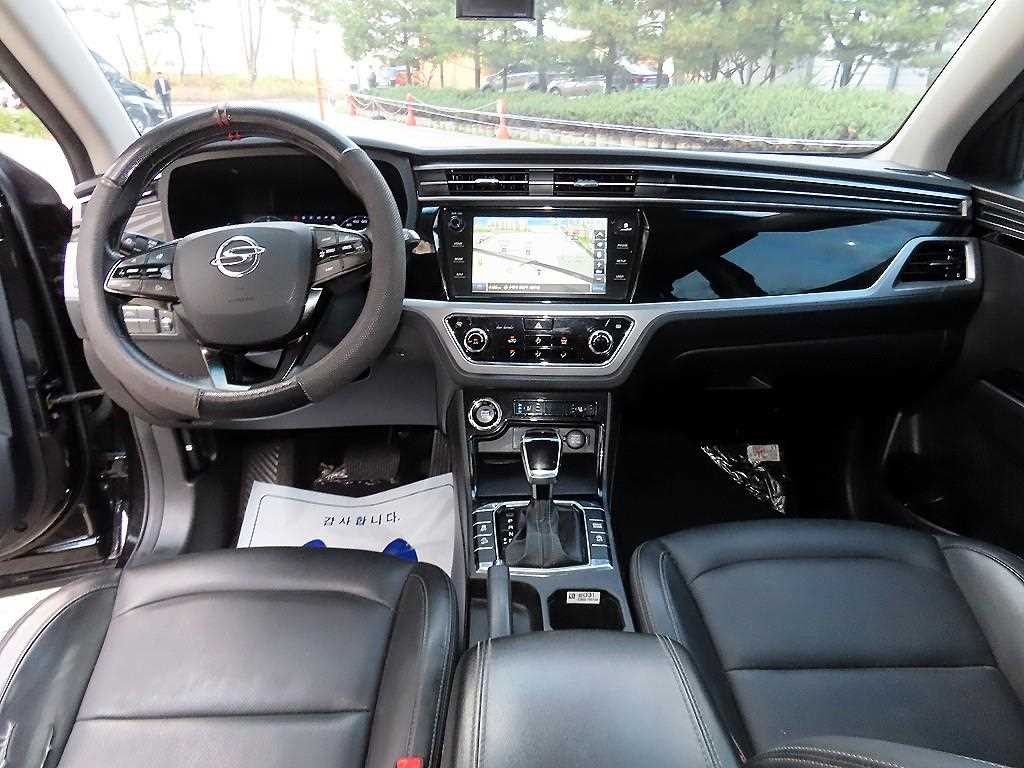 KG모빌리티(쌍용) 코란도 뷰티풀코란도 2WD 디젤 1.6 딜라이트 플러스 이미지 7