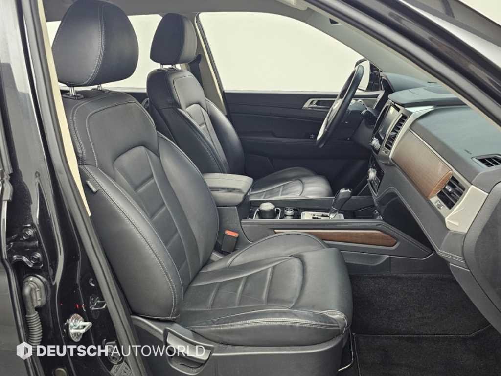 KG모빌리티(쌍용) 렉스턴 G4렉스턴 디젤 2.2 4WD 럭셔리 이미지 10