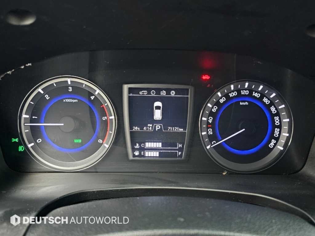 KG모빌리티(쌍용) 렉스턴 G4렉스턴 디젤 2.2 4WD 럭셔리 이미지 8