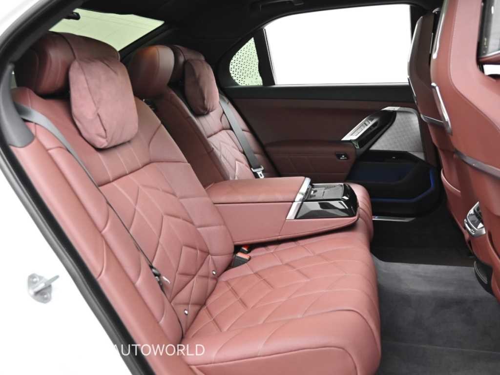 BMW 7시리즈 7시리즈 (G70) 740i xDrive M 스포츠 리미티드 이미지 12