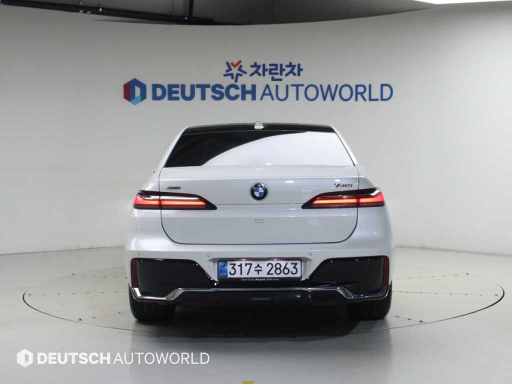 BMW 7시리즈 7시리즈 (G70) 740i xDrive M 스포츠 리미티드 이미지 4