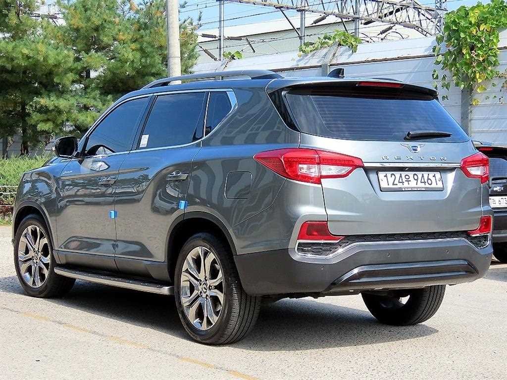 KG모빌리티(쌍용) 렉스턴 G4렉스턴 디젤 2.2 4WD 유라시아 에디션 이미지 3