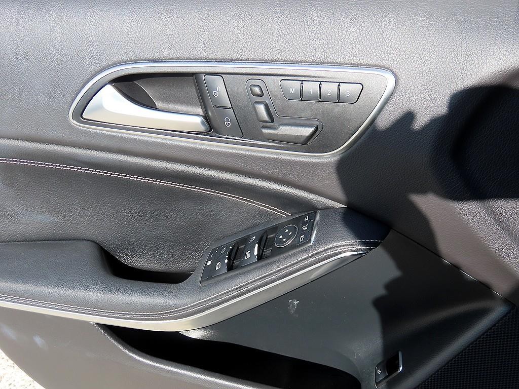 벤츠 GLA 클래스 GLA클래스 X156 GLA200 CDI 이미지 11