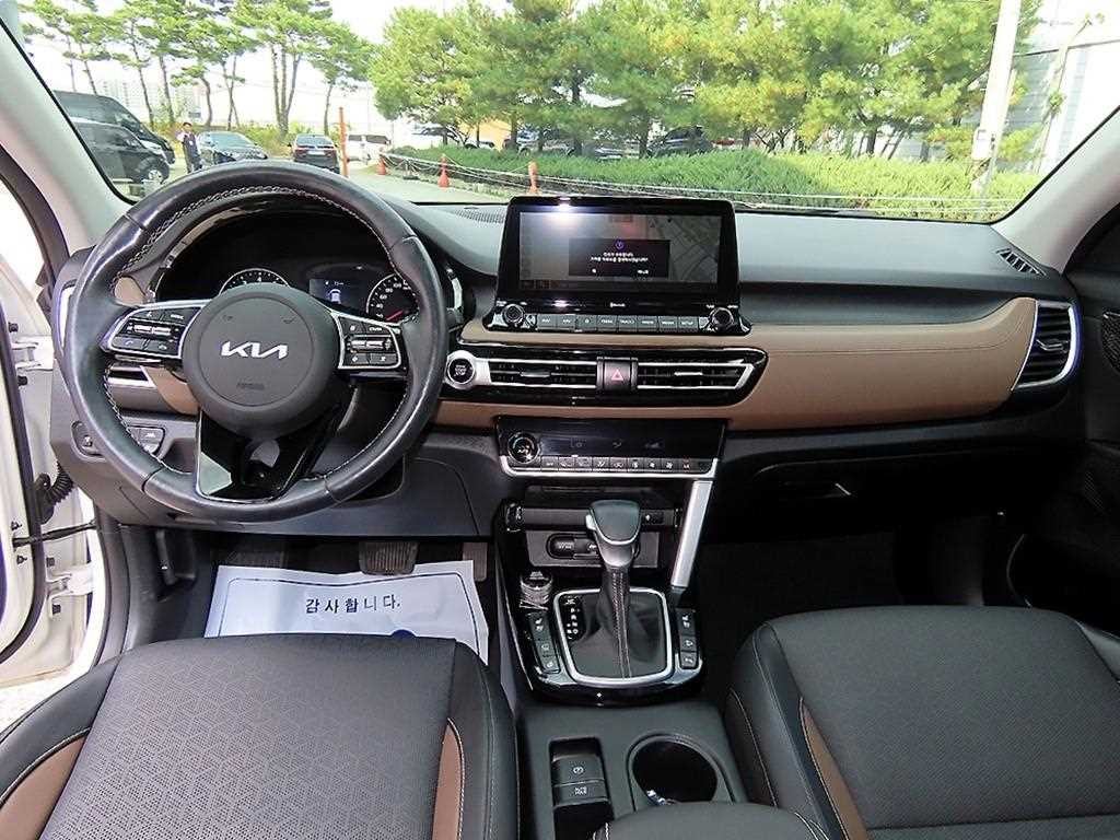 기아 셀토스 가솔린 1.6 터보 2WD 시그니처 이미지 7