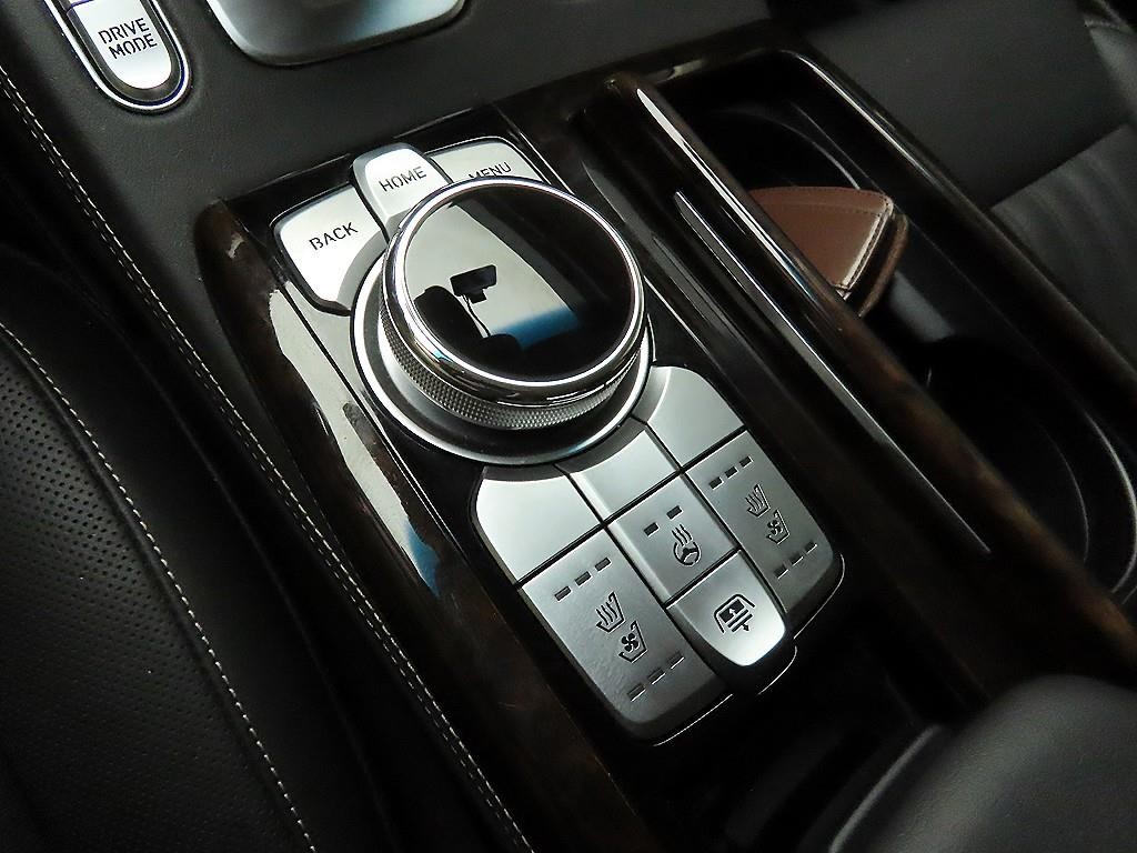 제네시스 G90 3.8 GDI AWD 럭셔리 이미지 16