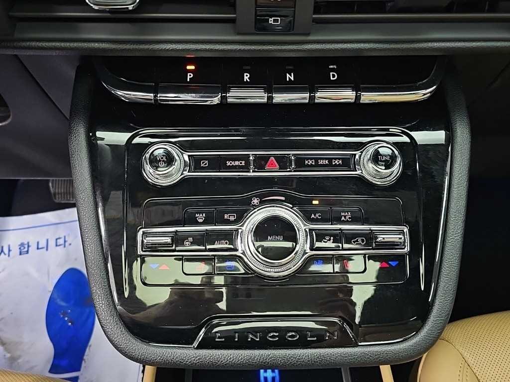 링컨 코세어 2.0 리저브 AWD 이미지 8