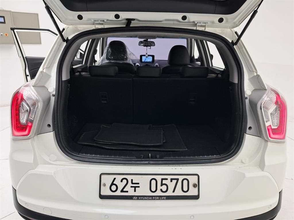 KG모빌리티(쌍용) 티볼리 디젤 2WD 1.6 VX 이미지 17