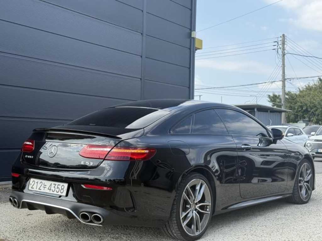 벤츠 E 클래스 E-클래스 W213 E53 AMG 4MATIC+ 쿠페 이미지 3