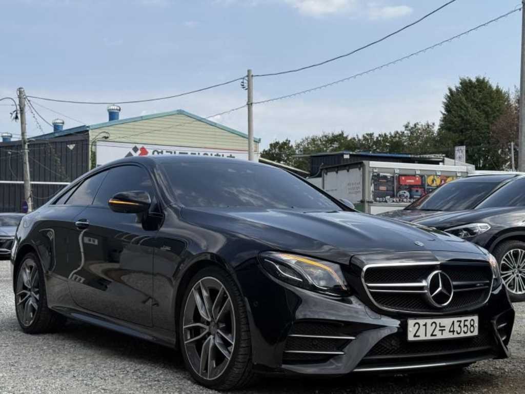 벤츠 E 클래스 E-클래스 W213 E53 AMG 4MATIC+ 쿠페 이미지 4